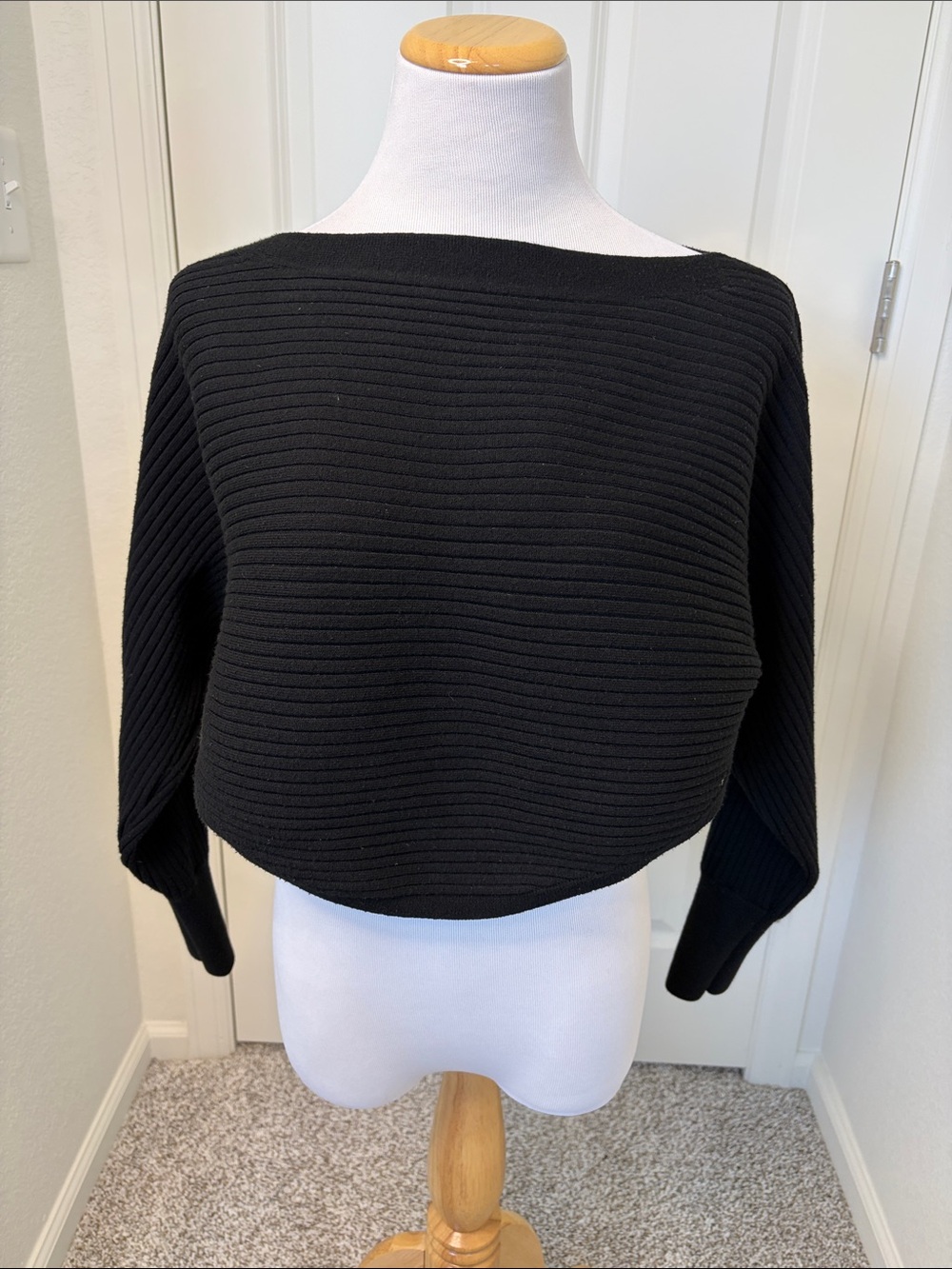 Off-the-Shoulder Ribbed Cropped Sweater - Black